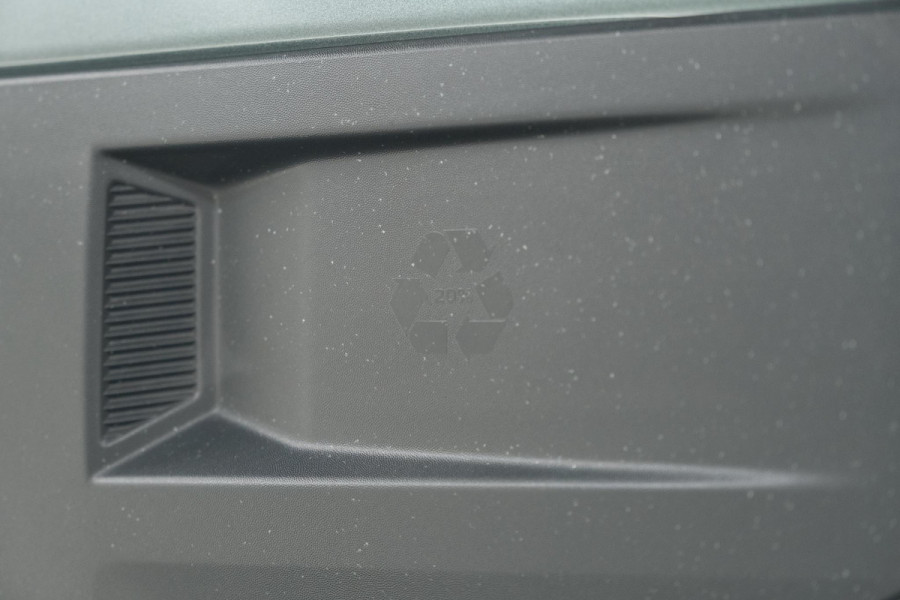 Dacia Duster Mild Hybrid 130 Expression | Camera | Stoelverwarming | Apple Carplay | Navigatie Dacia Duster Mild Hybrid 130 Expression | Camera | Stoelverwarming | Apple Carplay | Navigatie