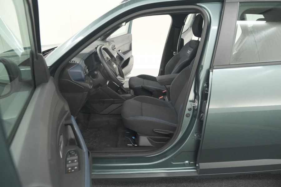 Dacia Duster Mild Hybrid 130 Expression | Camera | Stoelverwarming | Apple Carplay | Navigatie Dacia Duster Mild Hybrid 130 Expression | Camera | Stoelverwarming | Apple Carplay | Navigatie