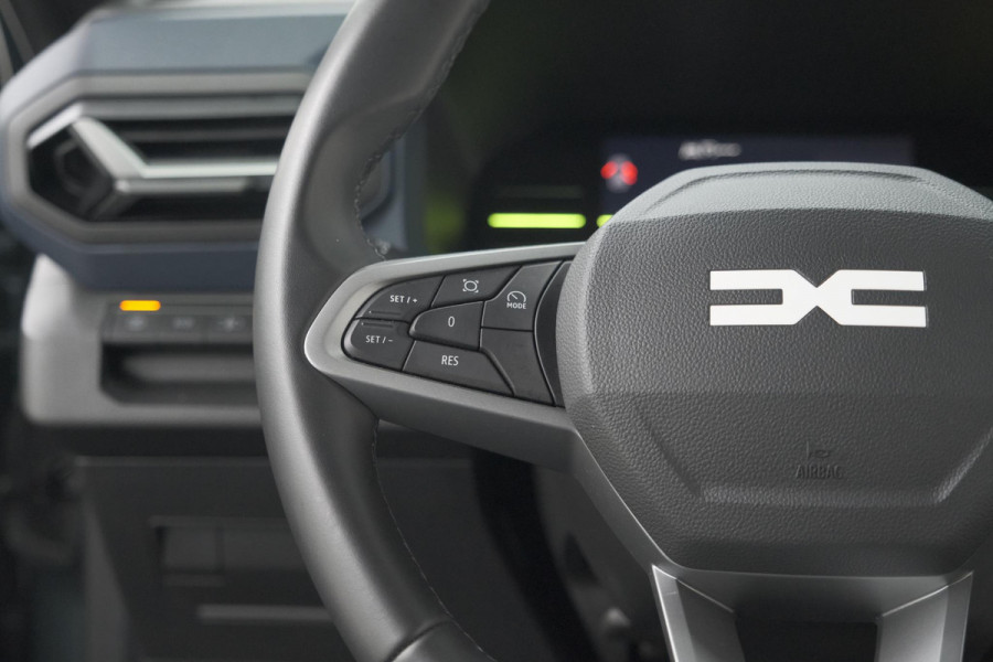 Dacia Duster Mild Hybrid 130 Expression | Camera | Stoelverwarming | Apple Carplay | Navigatie Dacia Duster Mild Hybrid 130 Expression | Camera | Stoelverwarming | Apple Carplay | Navigatie