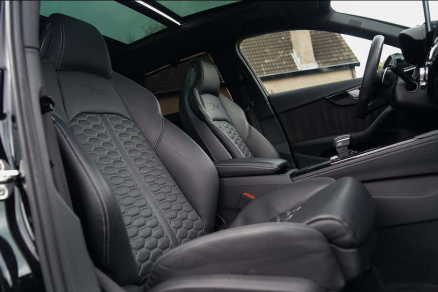 Audi RS4 Avant 2.9 TFSI RS 4 Quattro | Panorama | Bang&Olufsen | HuD | Facelift | Adaptieve Cruise | Lane Assist | Massage |450PK