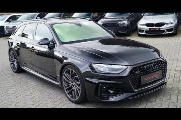 Audi RS4 Avant 2.9 TFSI RS 4 Quattro | Panorama | Bang&Olufsen | HuD | Facelift | Adaptieve Cruise | Lane Assist | Massage |450PK