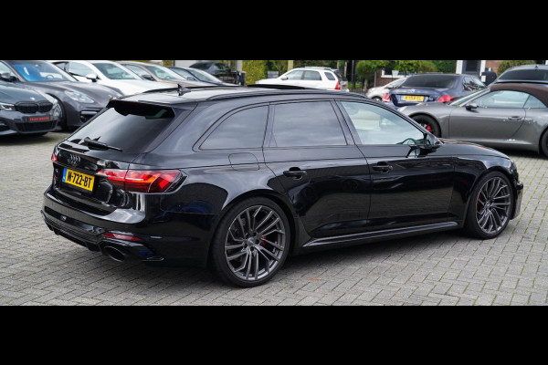 Audi RS4 Avant 2.9 TFSI RS 4 Quattro | Panorama | Bang&Olufsen | HuD | Facelift | Adaptieve Cruise | Lane Assist | Massage |450PK