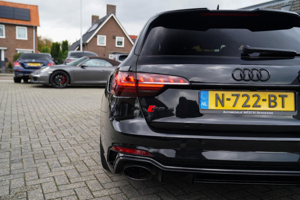 Audi RS4 Avant 2.9 TFSI RS 4 Quattro | Panorama | Bang&Olufsen | HuD | Facelift | Adaptieve Cruise | Lane Assist | Massage |450PK