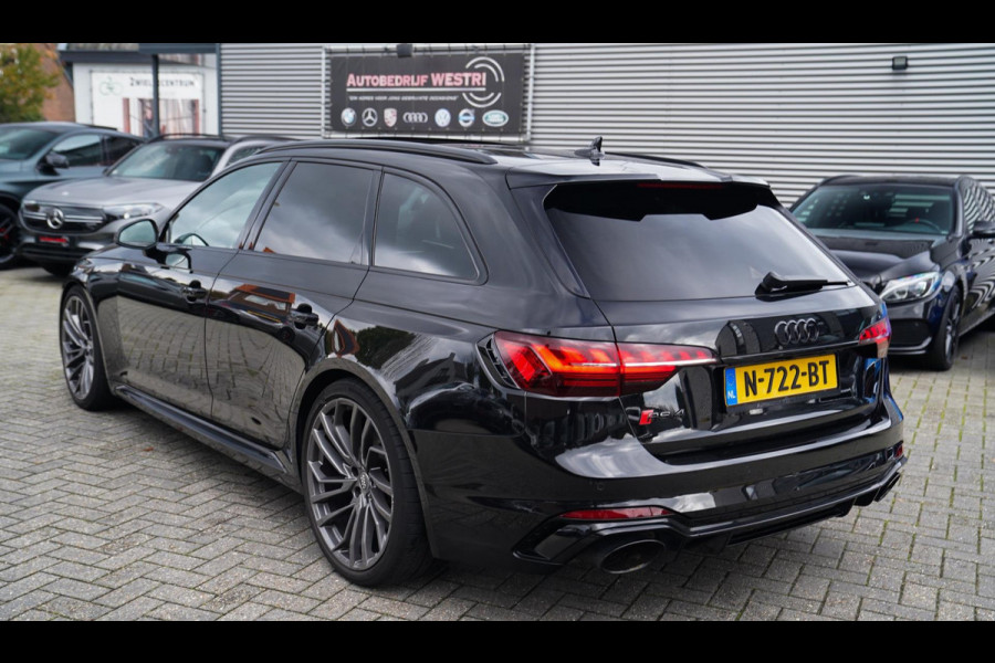 Audi RS4 Avant 2.9 TFSI RS 4 Quattro | Panorama | Bang&Olufsen | HuD | Facelift | Adaptieve Cruise | Lane Assist | Massage |450PK