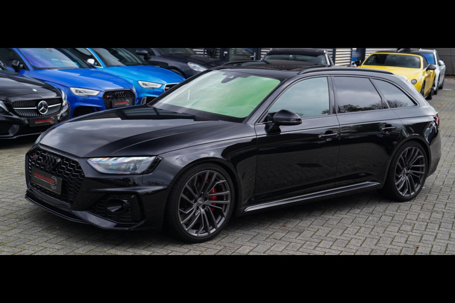 Audi RS4 Avant 2.9 TFSI RS 4 Quattro | Panorama | Bang&Olufsen | HuD | Facelift | Adaptieve Cruise | Lane Assist | Massage |450PK