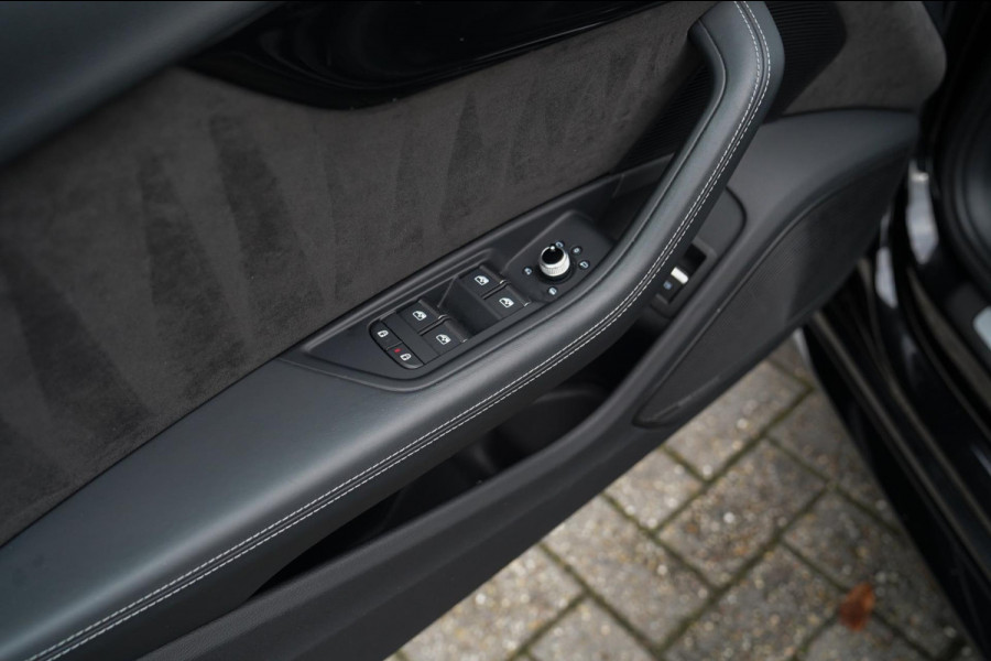 Audi RS4 Avant 2.9 TFSI RS 4 Quattro | Panorama | Bang&Olufsen | HuD | Facelift | Adaptieve Cruise | Lane Assist | Massage |450PK