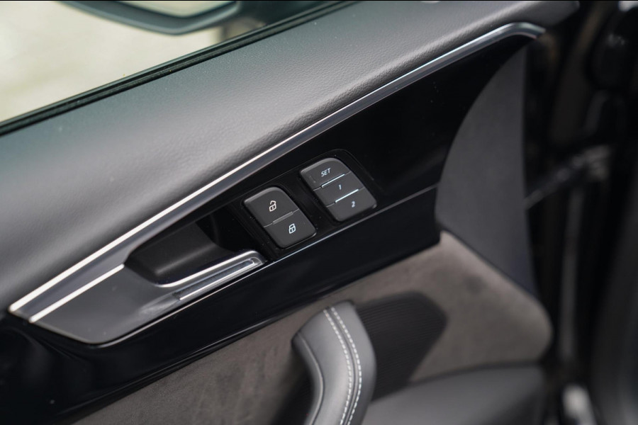 Audi RS4 Avant 2.9 TFSI RS 4 Quattro | Panorama | Bang&Olufsen | HuD | Facelift | Adaptieve Cruise | Lane Assist | Massage |450PK