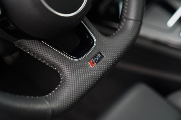 Audi RS4 Avant 2.9 TFSI RS 4 Quattro | Panorama | Bang&Olufsen | HuD | Facelift | Adaptieve Cruise | Lane Assist | Massage |450PK