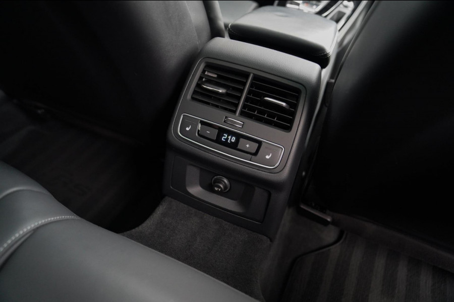 Audi RS4 Avant 2.9 TFSI RS 4 Quattro | Panorama | Bang&Olufsen | HuD | Facelift | Adaptieve Cruise | Lane Assist | Massage |450PK