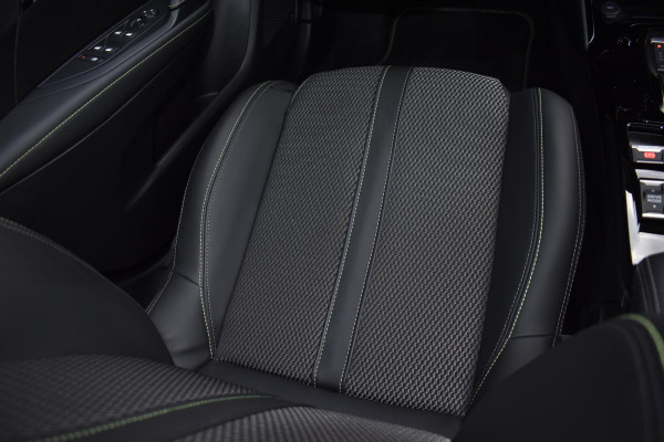 Peugeot 208 1.2 Hybrid 145PK e-DCS6 GT | Navi | Adapt. Cruise | 360 Camera | LED | Incl. garantie Peugeot 208 1.2 Hybrid 145PK e-DCS6 GT | Navi | Adapt. Cruise | 360 Camera | LED | Incl. garantie