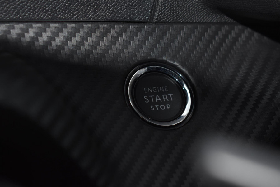 Peugeot 208 1.2 Hybrid 145PK e-DCS6 GT | Navi | Adapt. Cruise | 360 Camera | LED | Incl. garantie Peugeot 208 1.2 Hybrid 145PK e-DCS6 GT | Navi | Adapt. Cruise | 360 Camera | LED | Incl. garantie