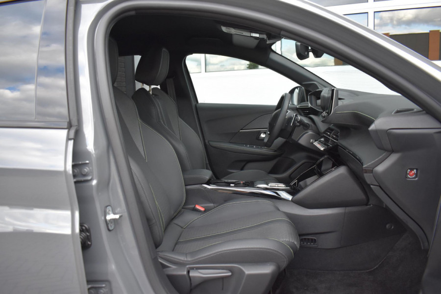 Peugeot 208 1.2 Hybrid 145PK e-DCS6 GT | Navi | Adapt. Cruise | 360 Camera | LED | Incl. garantie Peugeot 208 1.2 Hybrid 145PK e-DCS6 GT | Navi | Adapt. Cruise | 360 Camera | LED | Incl. garantie