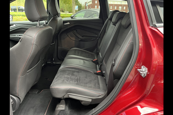 Ford Kuga 1.5 EcoBoost ST Line 150pk/110kW 6-bak | Elek. achterklep | Sony | 19'' | Bi-Xenon | Climate | Navi |