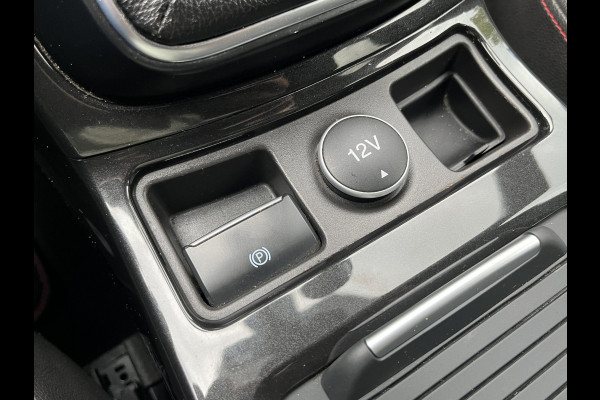 Ford Kuga 1.5 EcoBoost ST Line 150pk/110kW 6-bak | Elek. achterklep | Sony | 19'' | Bi-Xenon | Climate | Navi |