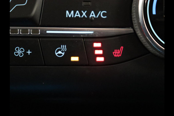 Ford Kuga 2.5 PHEV Vignale | Head-Up | Trekhaak | Adaptive cruise | Leder | 360 Camera | Stoelverwarming | Digital Cockpit | Carplay | Dodehoek detectie | Navigatie | Keyless | Achterbankverwarming | Plug In