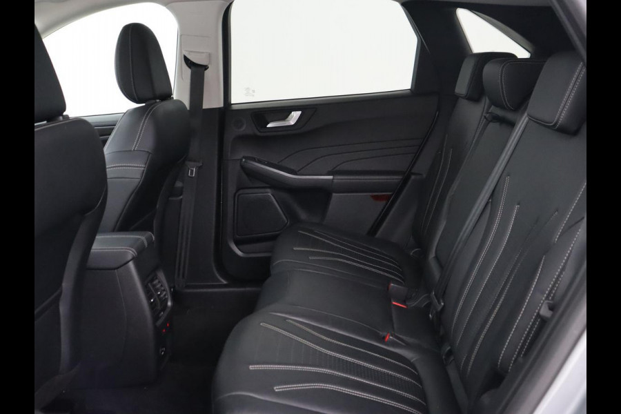 Ford Kuga 2.5 PHEV Vignale | Head-Up | Trekhaak | Adaptive cruise | Leder | 360 Camera | Stoelverwarming | Digital Cockpit | Carplay | Dodehoek detectie | Navigatie | Keyless | Achterbankverwarming | Plug In