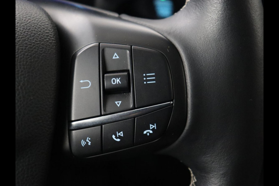 Ford Kuga 2.5 PHEV Vignale | Head-Up | Trekhaak | Adaptive cruise | Leder | 360 Camera | Stoelverwarming | Digital Cockpit | Carplay | Dodehoek detectie | Navigatie | Keyless | Achterbankverwarming | Plug In