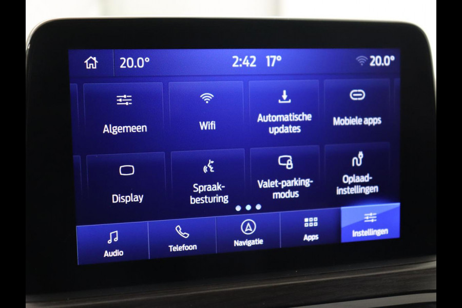 Ford Kuga 2.5 PHEV Vignale | Head-Up | Trekhaak | Adaptive cruise | Leder | 360 Camera | Stoelverwarming | Digital Cockpit | Carplay | Dodehoek detectie | Navigatie | Keyless | Achterbankverwarming | Plug In