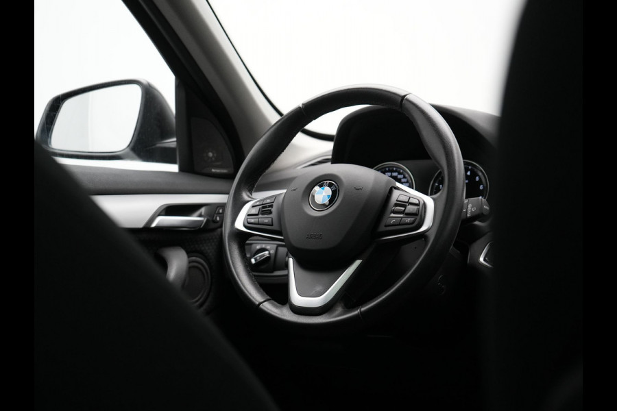 BMW X1 xDrive25e Executive Plug In Hybrid 222pk Dealer O.H PHEV | Trekhaak Afneembaar | Panodak | Adaptive Cruise | Stoelen Memory & Verwarmd |  Harman & Kardon | Apple Carplay | LED Koplampen | BMW X1 xDrive25e Executive Plug In Hybrid 222pk Dealer O.H PHEV | Trekhaak Afneembaar | Panodak | Adaptive Cruise | Stoelen Memory & Verwarmd |  Harman & Kardon | Apple Carplay | LED Koplampen |