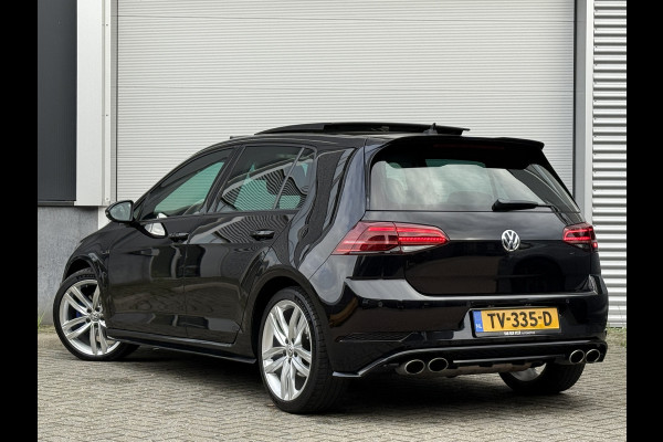 Volkswagen Golf 1.5 TSI Highline Business R | Apple Carplay | Panoramadak | ACC