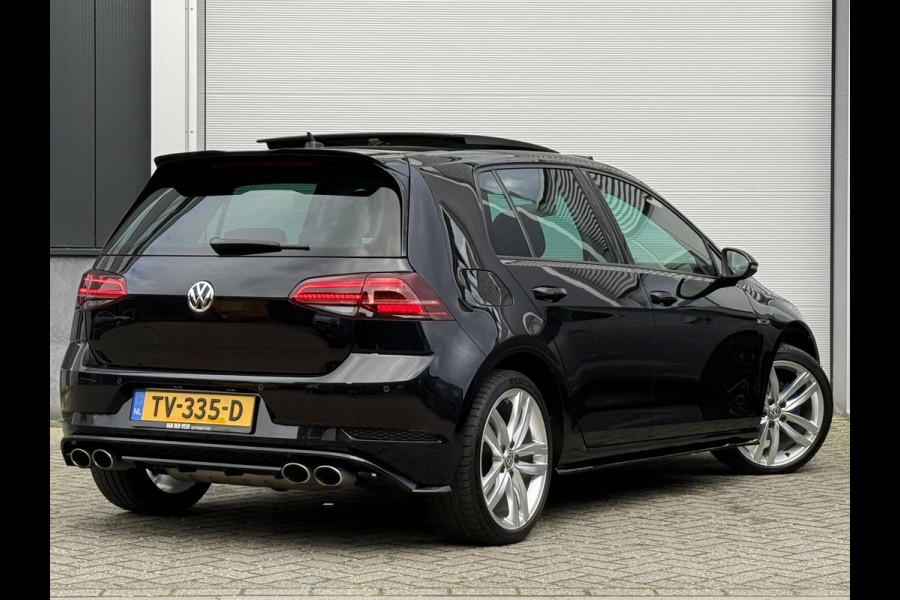 Volkswagen Golf 1.5 TSI Highline Business R | Apple Carplay | Panoramadak | ACC