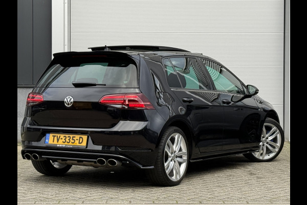 Volkswagen Golf 1.5 TSI Highline Business R | Apple Carplay | Panoramadak | ACC