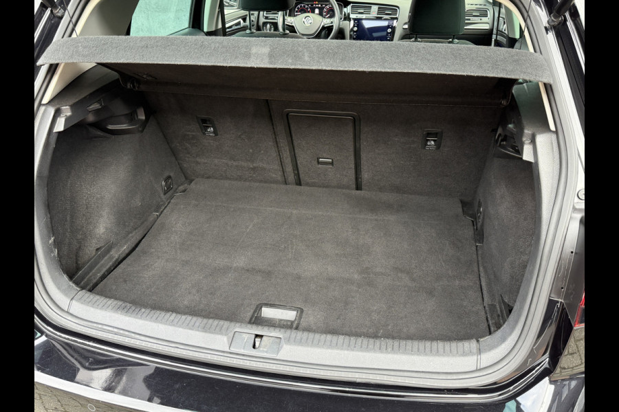 Volkswagen Golf 1.5 TSI Highline Business R | Apple Carplay | Panoramadak | ACC