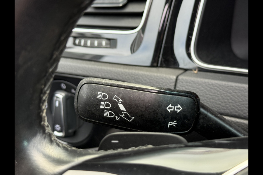 Volkswagen Golf 1.5 TSI Highline Business R | Apple Carplay | Panoramadak | ACC