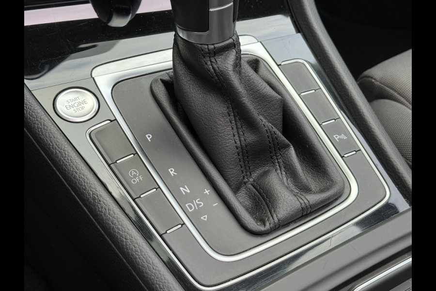 Volkswagen Golf 1.5 TSI Highline Business R | Apple Carplay | Panoramadak | ACC