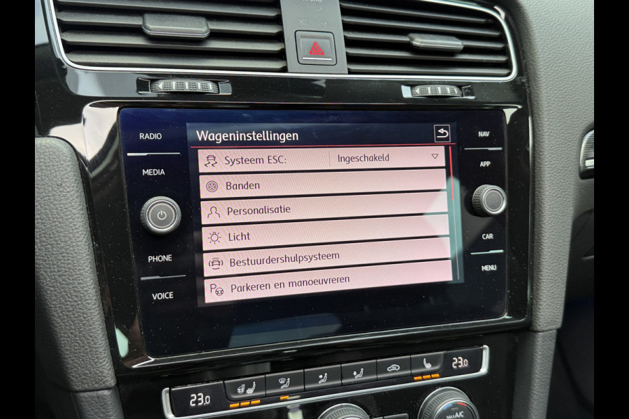 Volkswagen Golf 1.5 TSI Highline Business R | Apple Carplay | Panoramadak | ACC