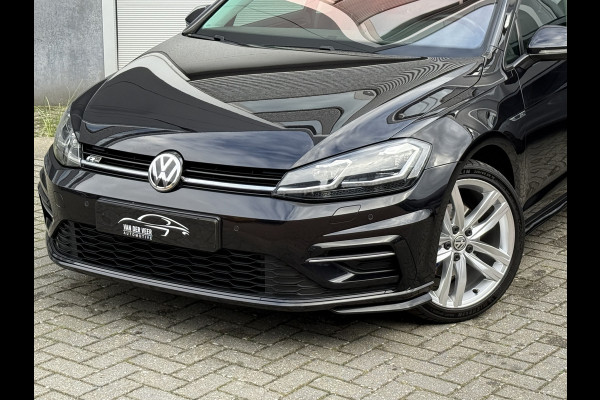 Volkswagen Golf 1.5 TSI Highline Business R | Apple Carplay | Panoramadak | ACC