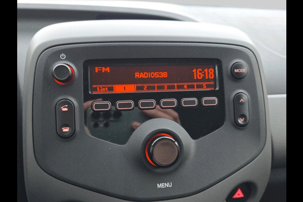 Peugeot 108 1.0 e-VTi Active Airco en Bluethooth