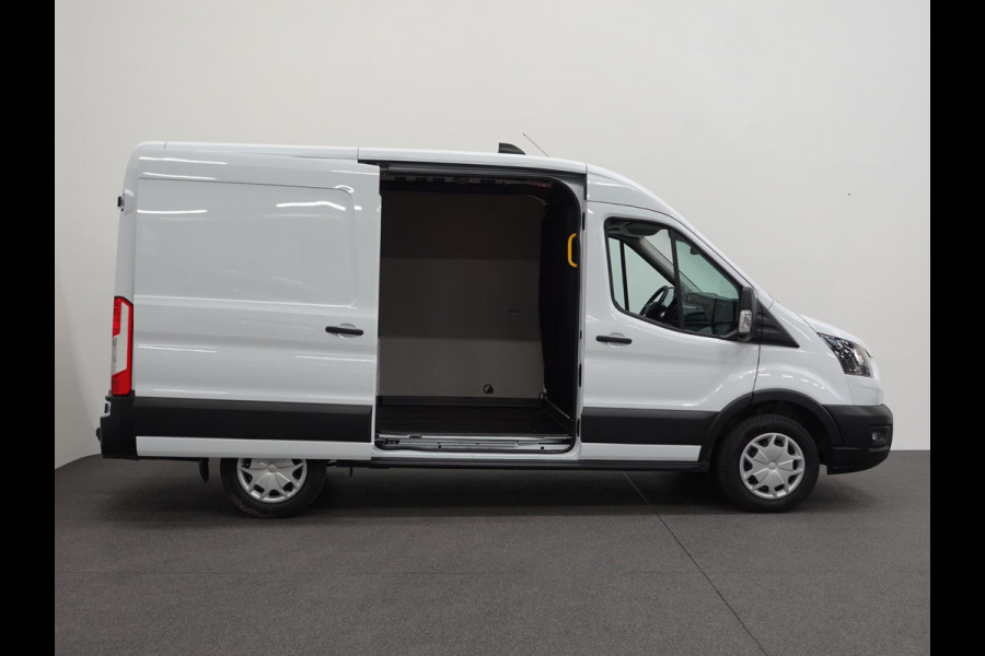 Ford Transit 310 2.0 TDCI L2H2 Trend Automaat Airco Navigatie Bluetooth Camera Cruise Control Trekhaak