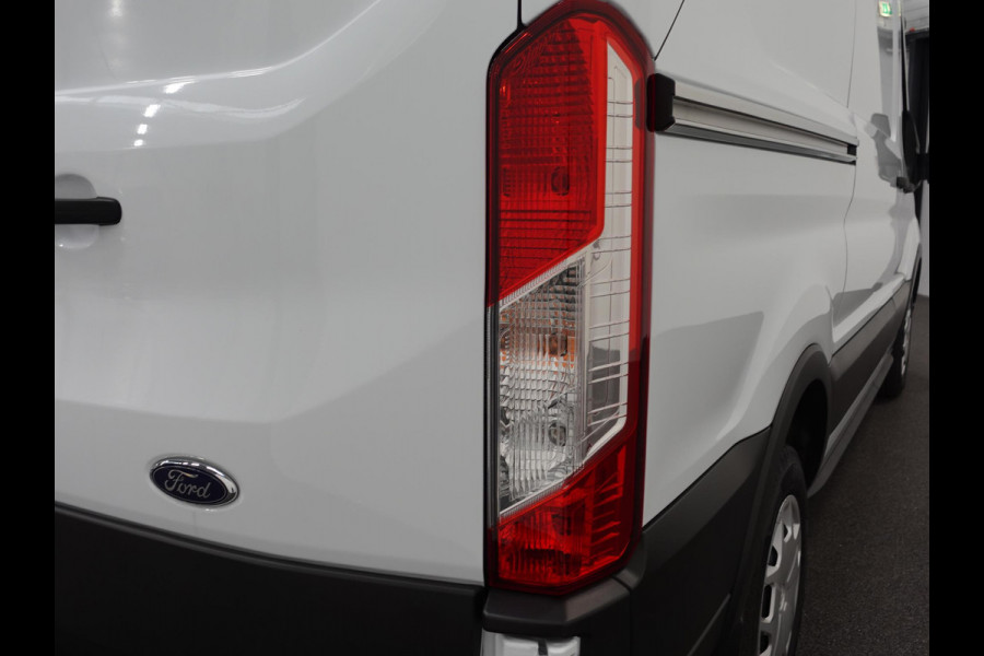 Ford Transit 310 2.0 TDCI L2H2 Trend Automaat Airco Navigatie Bluetooth Camera Cruise Control Trekhaak