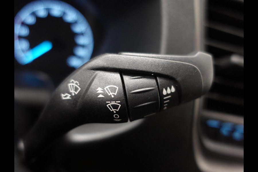 Ford Transit 310 2.0 TDCI L2H2 Trend Automaat Airco Navigatie Bluetooth Camera Cruise Control Trekhaak
