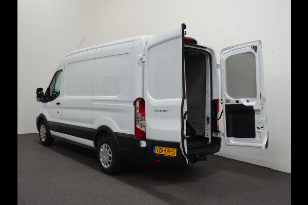 Ford Transit 310 2.0 TDCI L2H2 Trend Automaat Airco Navigatie Bluetooth Camera Cruise Control Trekhaak