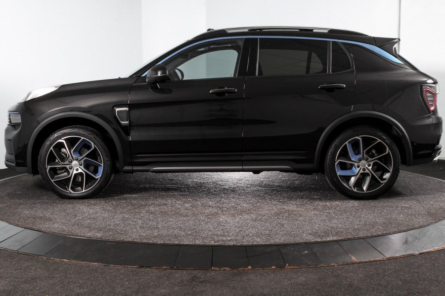 Lynk & Co 01 1.5 PHEV 261PK MY23 | Donkere hemel | 360 Camera | 7.4 kWh Boordlader | S/K-panodak | Adapt. Cruise | Memory | Elek. klep | LM 20" | 8551