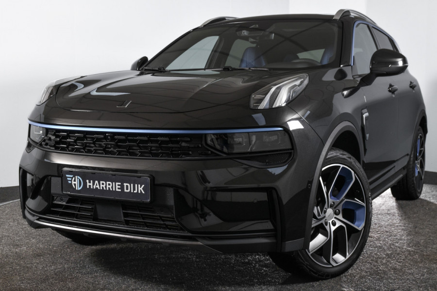 Lynk & Co 01 1.5 PHEV 261PK MY23 | Donkere hemel | 360 Camera | 7.4 kWh Boordlader | S/K-panodak | Adapt. Cruise | Memory | Elek. klep | LM 20" | 8551