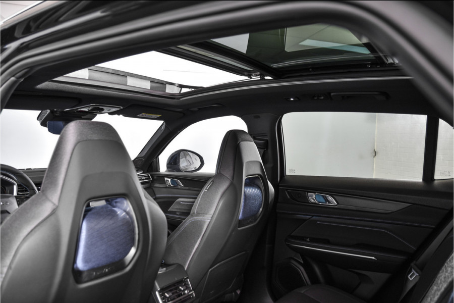 Lynk & Co 01 1.5 PHEV 261PK MY23 | Donkere hemel | 360 Camera | 7.4 kWh Boordlader | S/K-panodak | Adapt. Cruise | Memory | Elek. klep | LM 20" | 8551