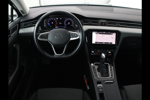 Volkswagen Passat 1.5 TSI Business | Stoelverwarming | Carplay | Trekhaak | Camera | Virtual Cockpit | Navigatie | Smartphone Entry | Adaptive cruise | Full LED Volkswagen Passat 1.5 TSI Business | Stoelverwarming | Carplay | Trekhaak | Camera | Virtual Cockpit | Navigatie | Smartphone Entry | Adaptive cruise | Full LED