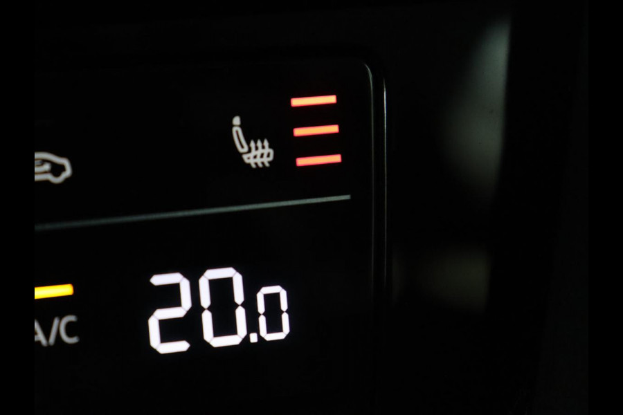 Volkswagen Passat 1.5 TSI Business | Stoelverwarming | Carplay | Trekhaak | Camera | Virtual Cockpit | Navigatie | Smartphone Entry | Adaptive cruise | Full LED Volkswagen Passat 1.5 TSI Business | Stoelverwarming | Carplay | Trekhaak | Camera | Virtual Cockpit | Navigatie | Smartphone Entry | Adaptive cruise | Full LED