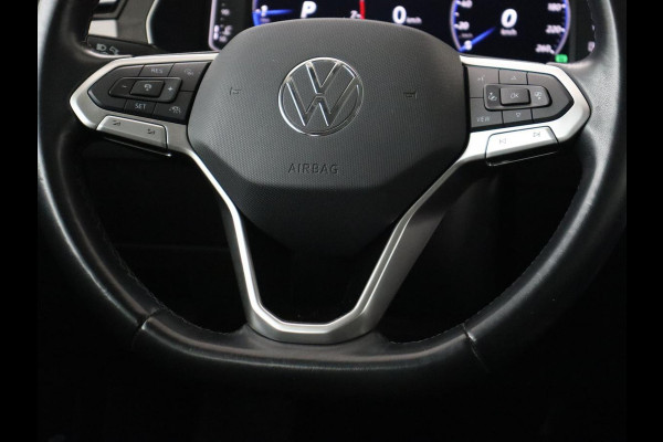 Volkswagen Passat 1.5 TSI Business | Stoelverwarming | Carplay | Trekhaak | Camera | Virtual Cockpit | Navigatie | Smartphone Entry | Adaptive cruise | Full LED Volkswagen Passat 1.5 TSI Business | Stoelverwarming | Carplay | Trekhaak | Camera | Virtual Cockpit | Navigatie | Smartphone Entry | Adaptive cruise | Full LED