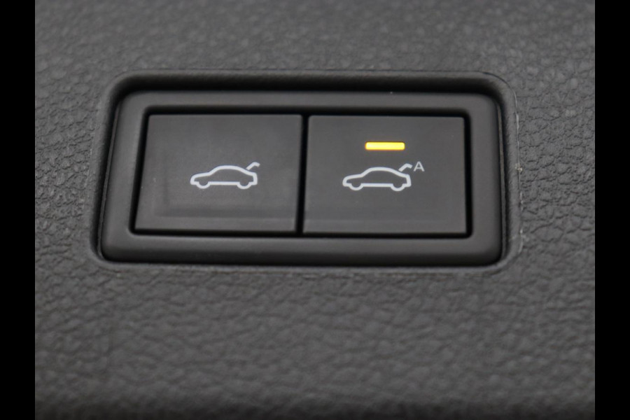 Volkswagen Passat 1.5 TSI Business | Stoelverwarming | Carplay | Trekhaak | Camera | Virtual Cockpit | Navigatie | Smartphone Entry | Adaptive cruise | Full LED Volkswagen Passat 1.5 TSI Business | Stoelverwarming | Carplay | Trekhaak | Camera | Virtual Cockpit | Navigatie | Smartphone Entry | Adaptive cruise | Full LED