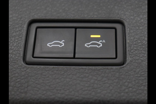 Volkswagen Passat 1.5 TSI Business | Stoelverwarming | Carplay | Trekhaak | Camera | Virtual Cockpit | Navigatie | Smartphone Entry | Adaptive cruise | Full LED Volkswagen Passat 1.5 TSI Business | Stoelverwarming | Carplay | Trekhaak | Camera | Virtual Cockpit | Navigatie | Smartphone Entry | Adaptive cruise | Full LED