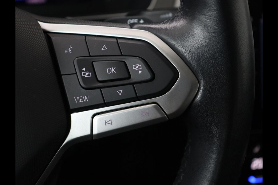 Volkswagen Passat 1.5 TSI Business | Stoelverwarming | Carplay | Trekhaak | Camera | Virtual Cockpit | Navigatie | Smartphone Entry | Adaptive cruise | Full LED Volkswagen Passat 1.5 TSI Business | Stoelverwarming | Carplay | Trekhaak | Camera | Virtual Cockpit | Navigatie | Smartphone Entry | Adaptive cruise | Full LED