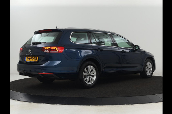 Volkswagen Passat 1.5 TSI Business | Stoelverwarming | Carplay | Trekhaak | Camera | Virtual Cockpit | Navigatie | Smartphone Entry | Adaptive cruise | Full LED Volkswagen Passat 1.5 TSI Business | Stoelverwarming | Carplay | Trekhaak | Camera | Virtual Cockpit | Navigatie | Smartphone Entry | Adaptive cruise | Full LED