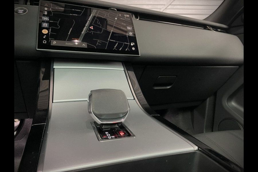 Land Rover Range Rover Evoque P300/P270e SE Dynamic/pano schuifdak/Carpathian Grey/5jr garantie Land Rover Range Rover Evoque P300/P270e SE Dynamic/pano schuifdak/Carpathian Grey/5jr garantie