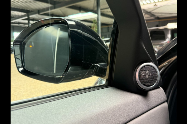 Land Rover Range Rover Evoque P300/P270e SE Dynamic/pano schuifdak/Carpathian Grey/5jr garantie Land Rover Range Rover Evoque P300/P270e SE Dynamic/pano schuifdak/Carpathian Grey/5jr garantie