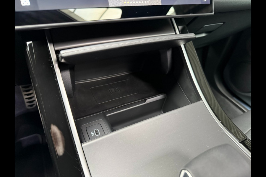 Land Rover Range Rover Evoque P300/P270e SE Dynamic/pano schuifdak/Carpathian Grey/5jr garantie Land Rover Range Rover Evoque P300/P270e SE Dynamic/pano schuifdak/Carpathian Grey/5jr garantie