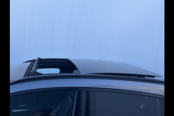 Mercedes-Benz GLA 180 Aut7 Solution AMG Pano.dak Stoel elctr+verw. Carplay Camera Business Mercedes-Benz GLA 180 Aut7 Solution AMG Pano.dak Stoel elctr+verw. Carplay Camera Business